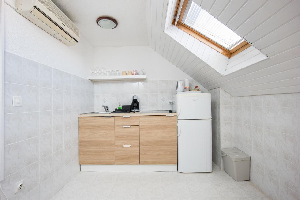 Top-Floor Apartment In Trogir Center Extérieur photo