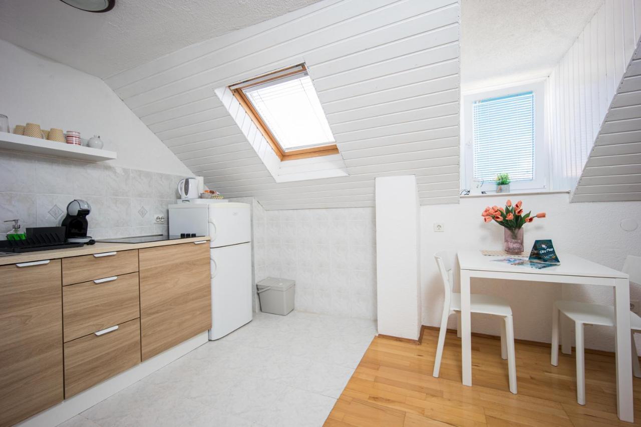 Top-Floor Apartment In Trogir Center Extérieur photo