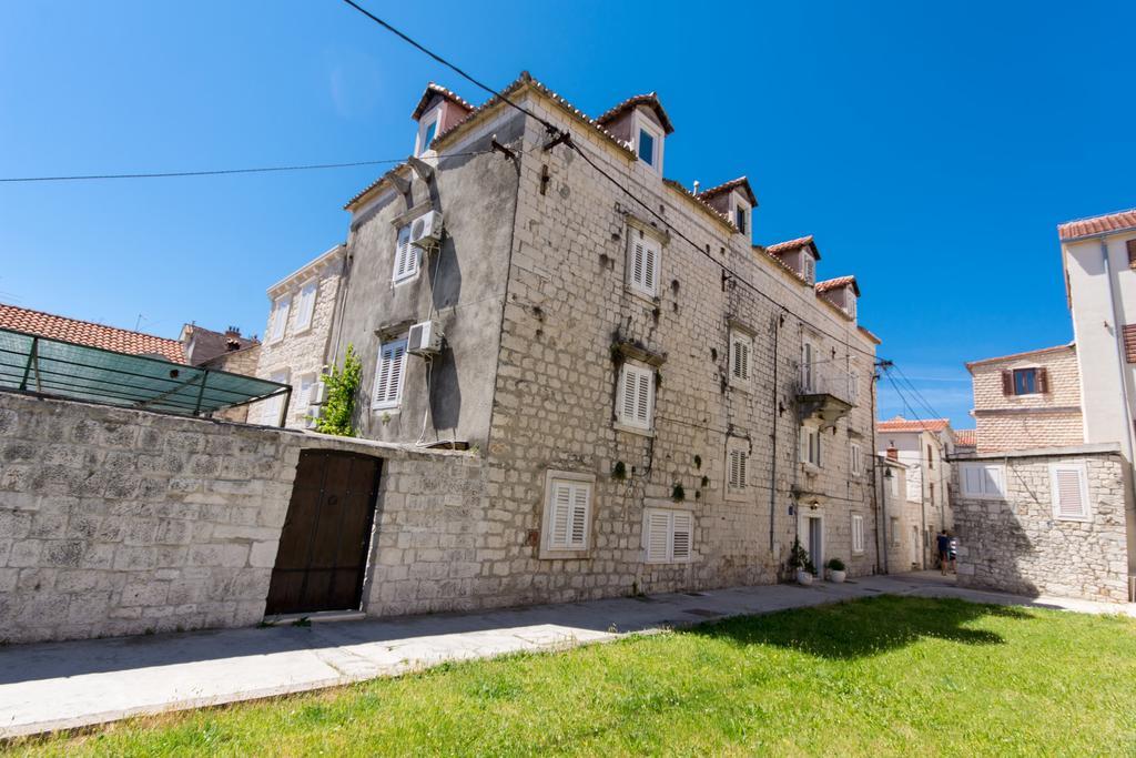 Top-Floor Apartment In Trogir Center Extérieur photo