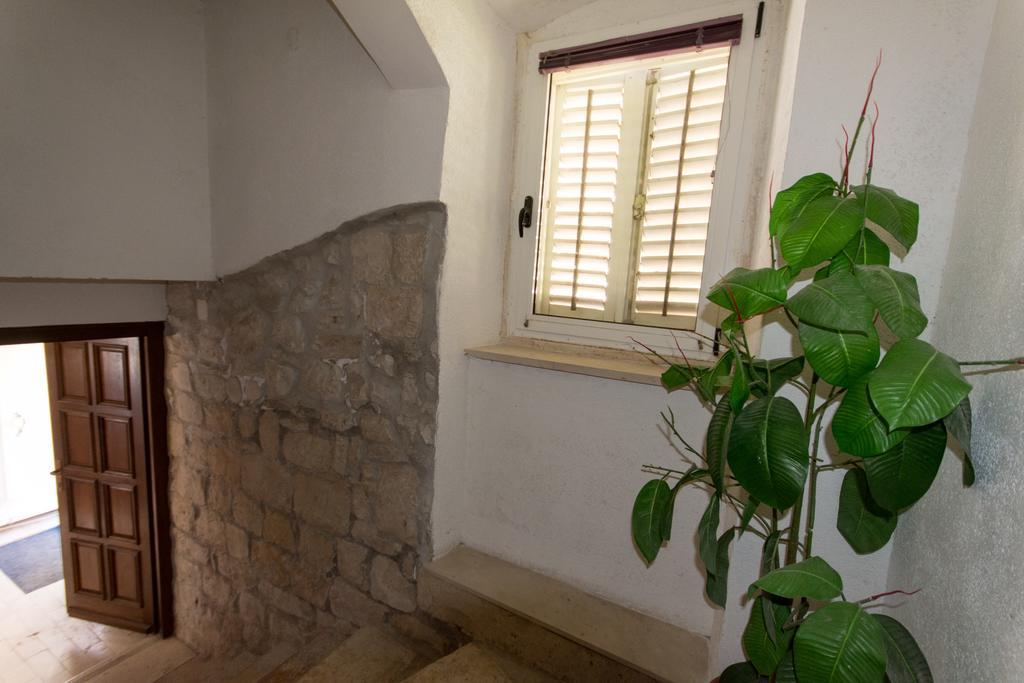 Top-Floor Apartment In Trogir Center Extérieur photo