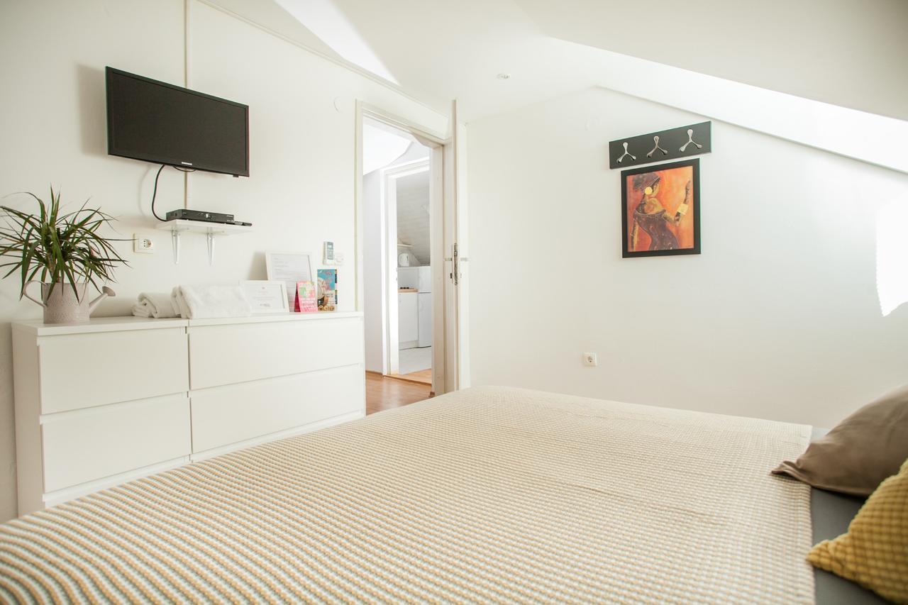 Top-Floor Apartment In Trogir Center Extérieur photo
