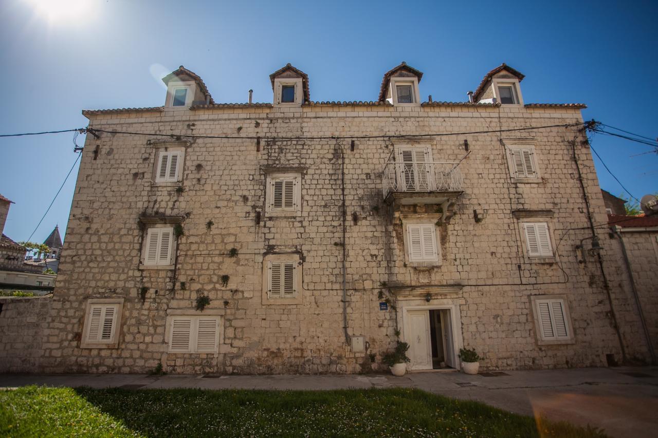 Top-Floor Apartment In Trogir Center Extérieur photo
